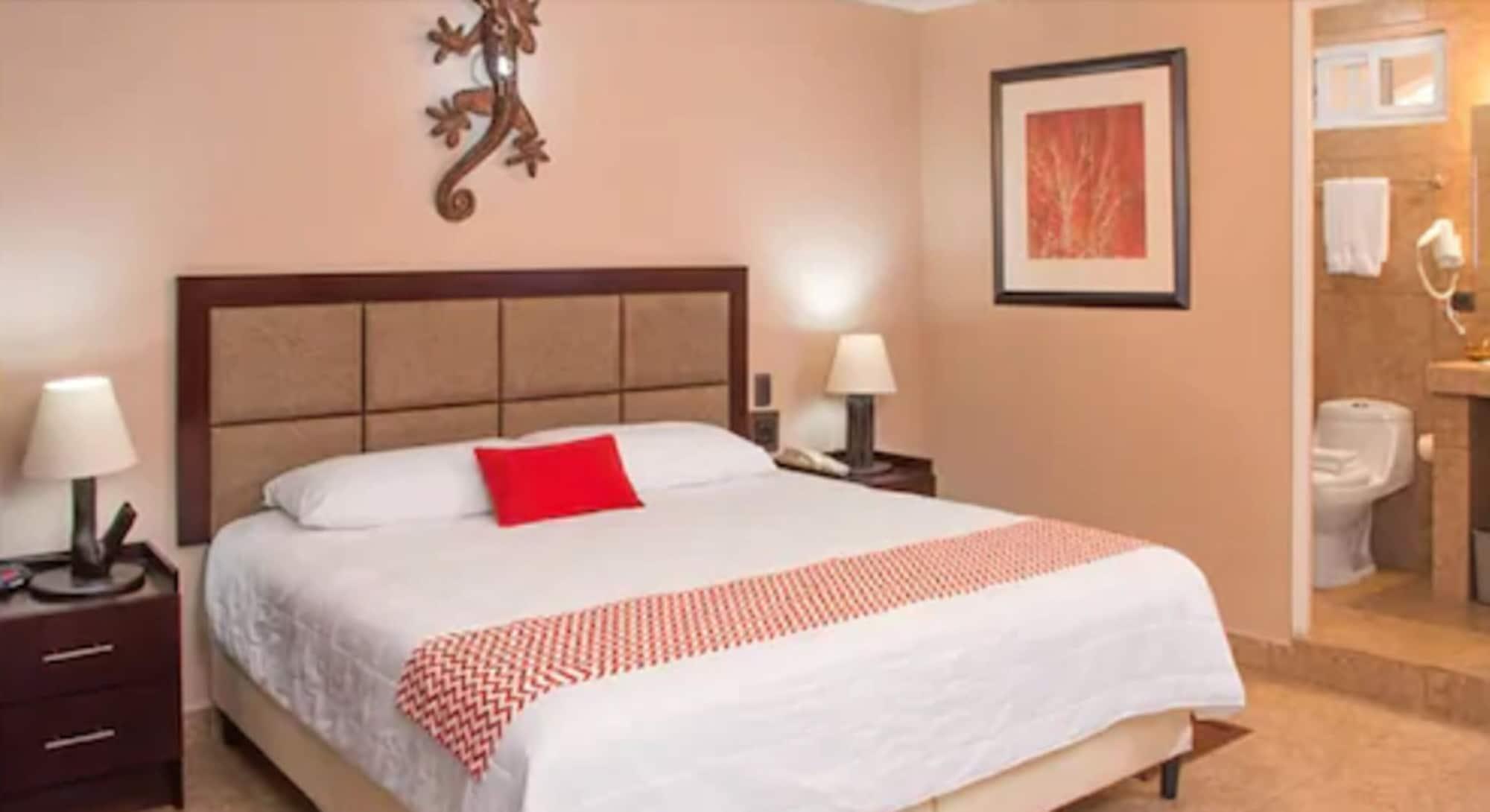 Ramada Tikal Isla De Flores Hotel Extérieur photo
