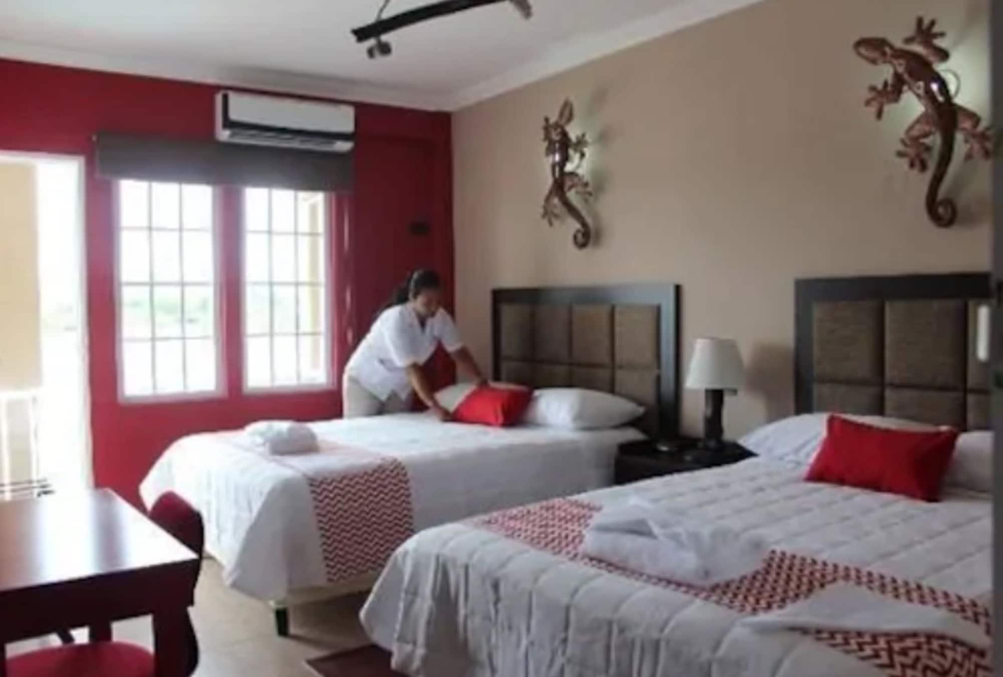 Ramada Tikal Isla De Flores Hotel Extérieur photo